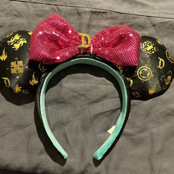 Disney Accessories - Disney Pink and Black Minnie Mouse Ears Headband